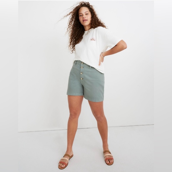 Madewell Emmett Shorts in Rainbow Flecks: Button-Front Edition - Picture 3 of 8